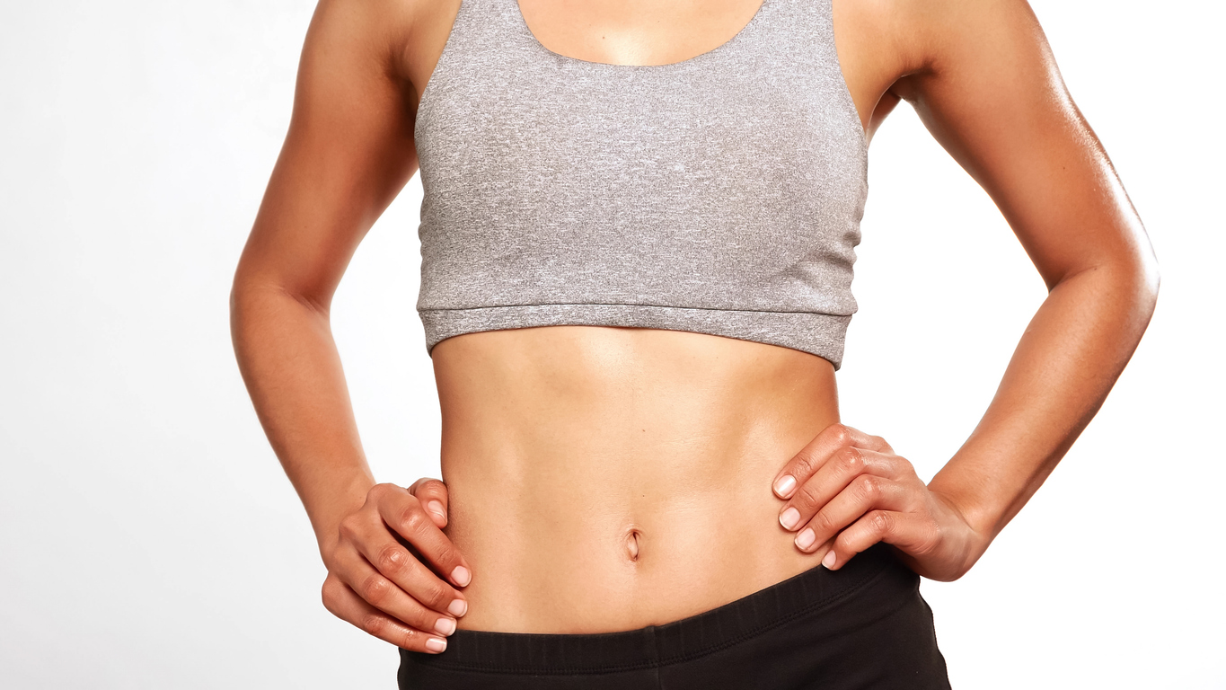 不同腹部線條如馬甲線、川字肌、人魚線、塊狀腹肌和鯊魚線，分別位於腹部不同區域，需要搭配各自專屬的訓練動作，並結合適當飲食與低體脂才能有效練成。