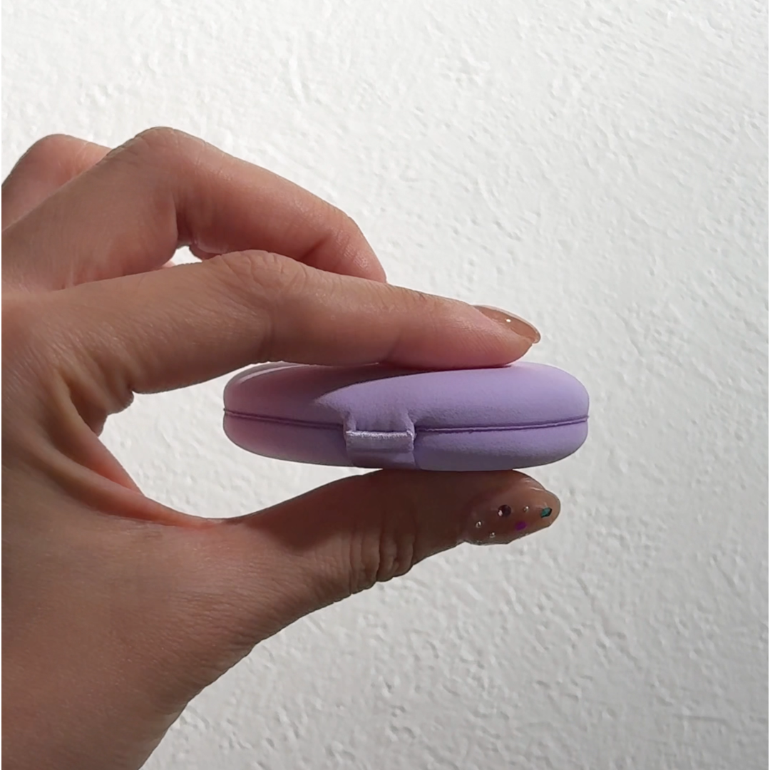 彈性極佳，可輕鬆折疊變換形狀。