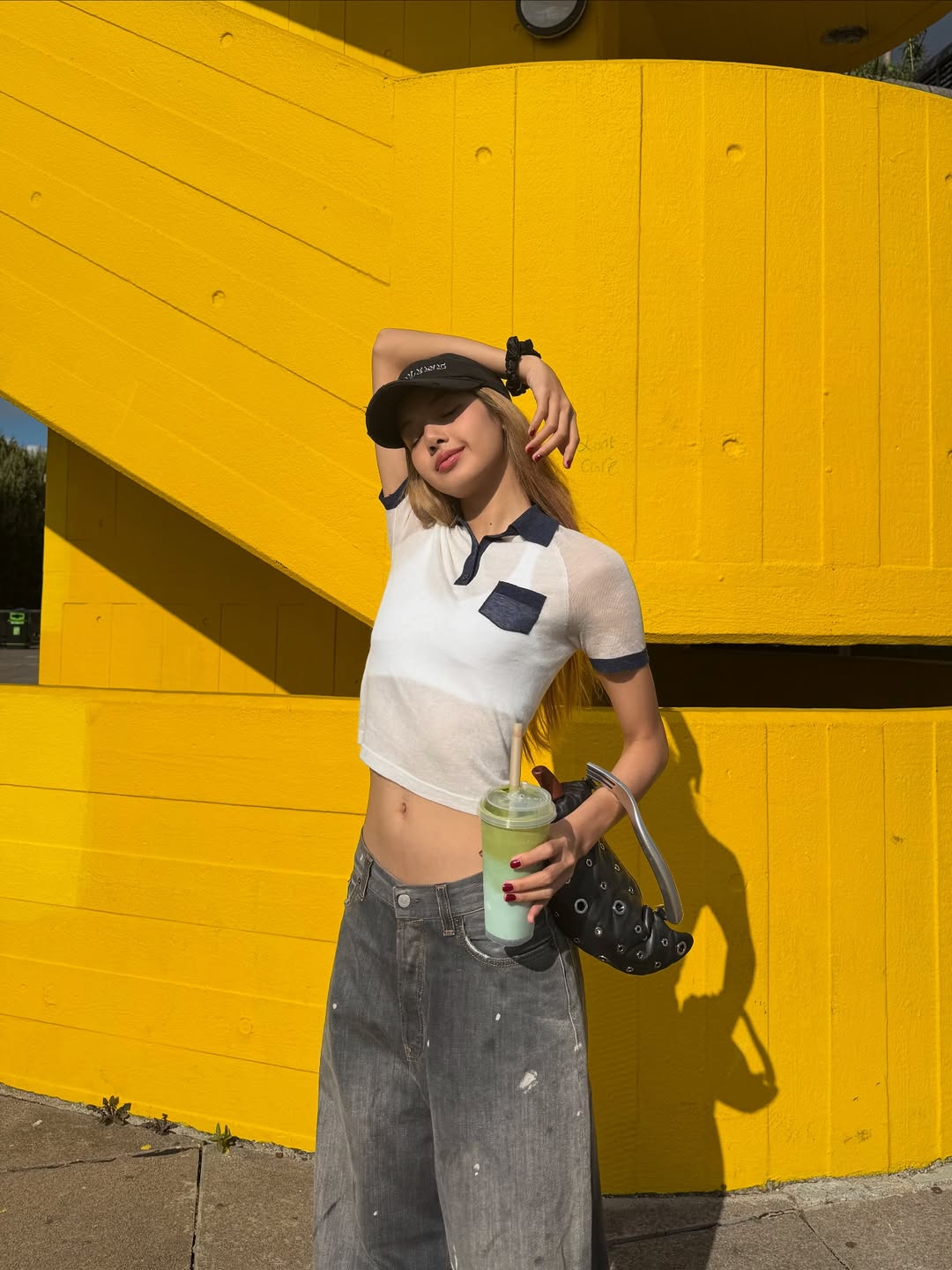 抹茶是很多女明星的健康飲品首選，包括Lisa。