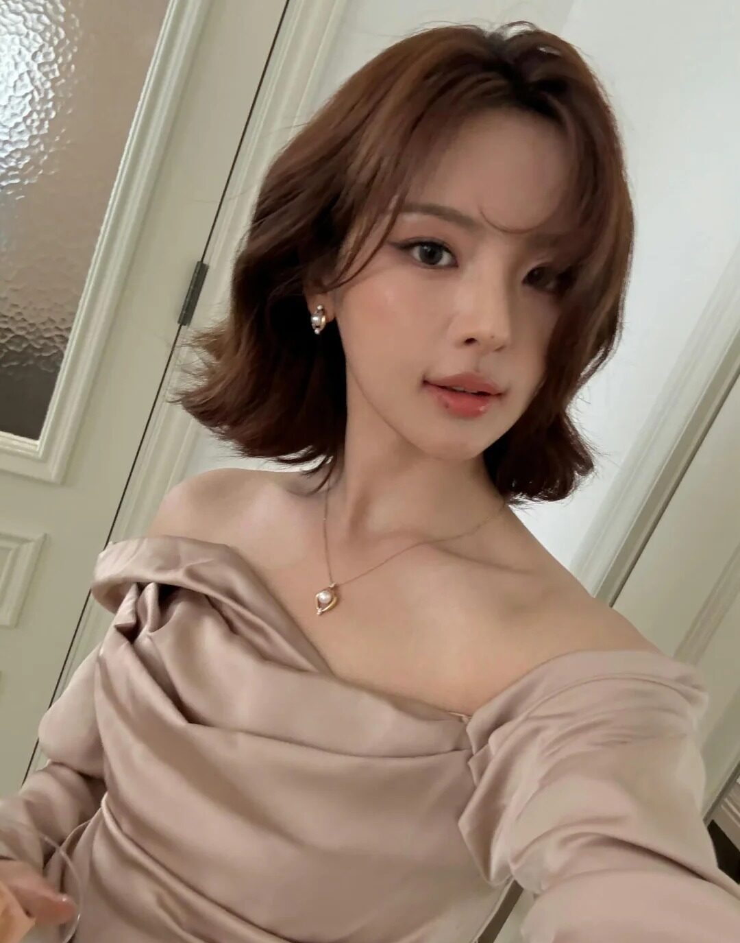 右下唇邊界痣代表人物有楊超越