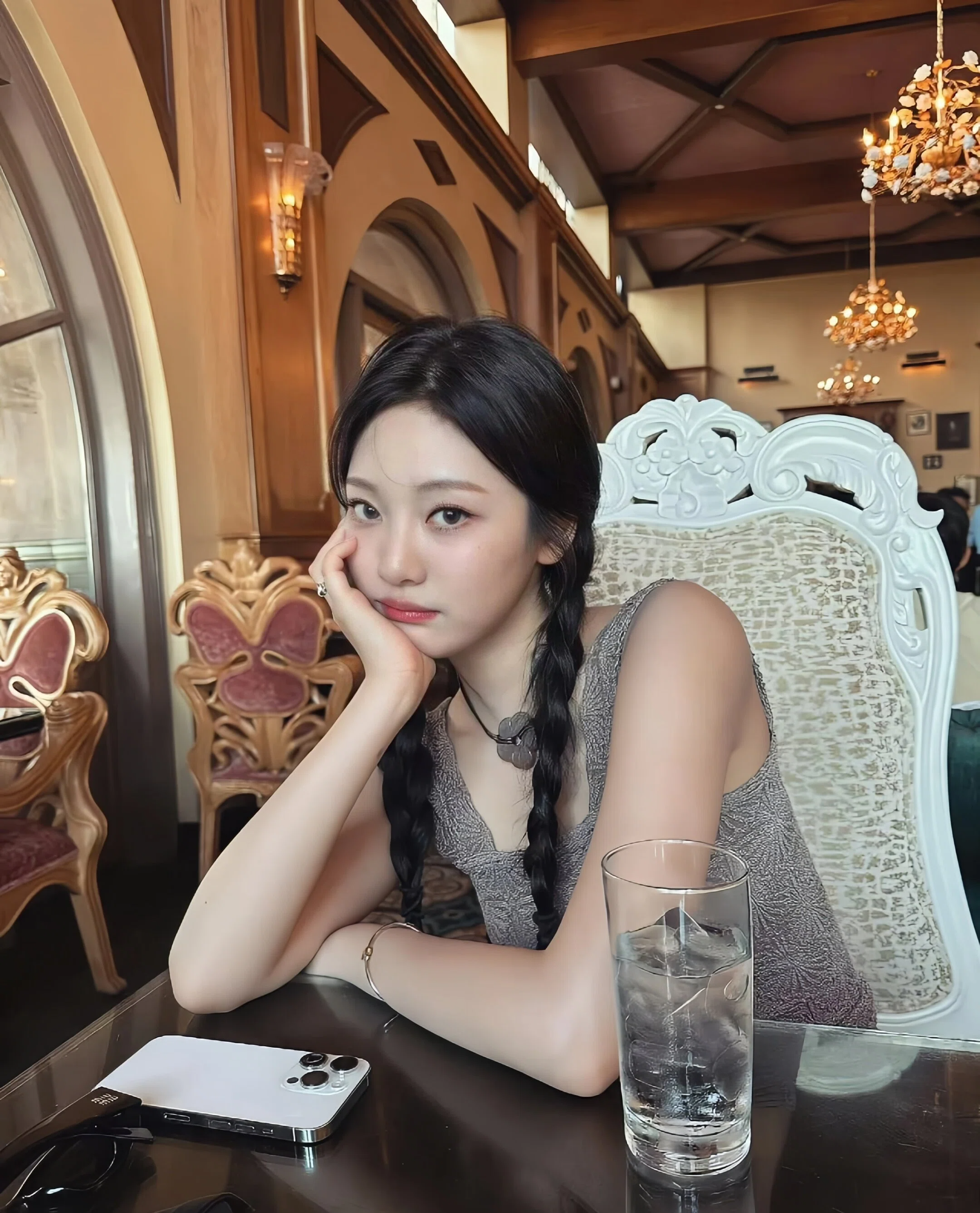 普通的水也能成為天然「減脂利器」。