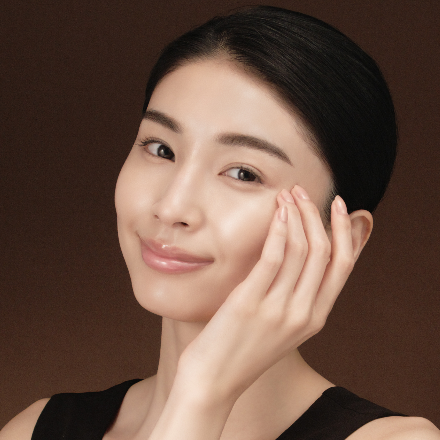 ELIXIR「膠原抗皺槍」撫平11大紋路及抗皺功效大超班。