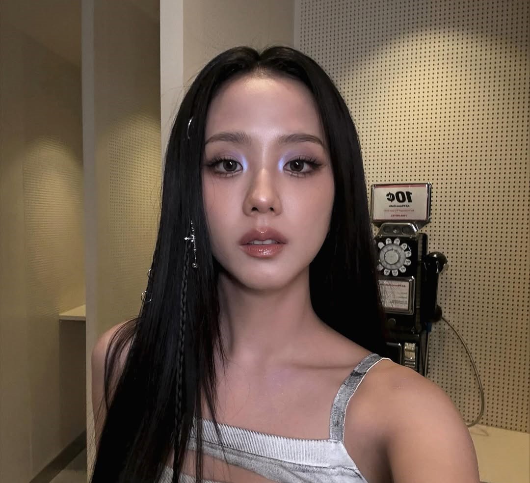 Jisoo都在畫的Dark Siren Makeup