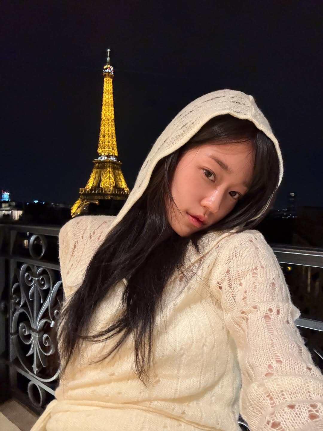 溫和的水溫不會給皮脂腺帶來過度的刺激，讓皮脂分泌維持在健康的平衡狀態