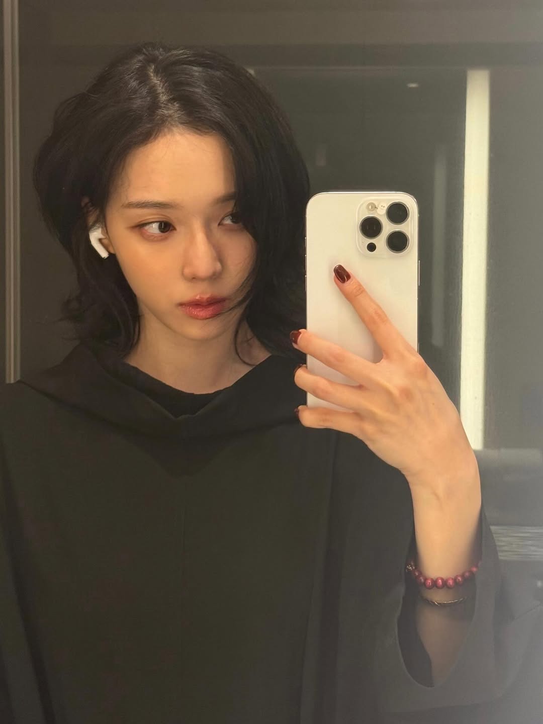 我們不是只給水，而是要像做三文治一樣，用一層油把水夾在中間