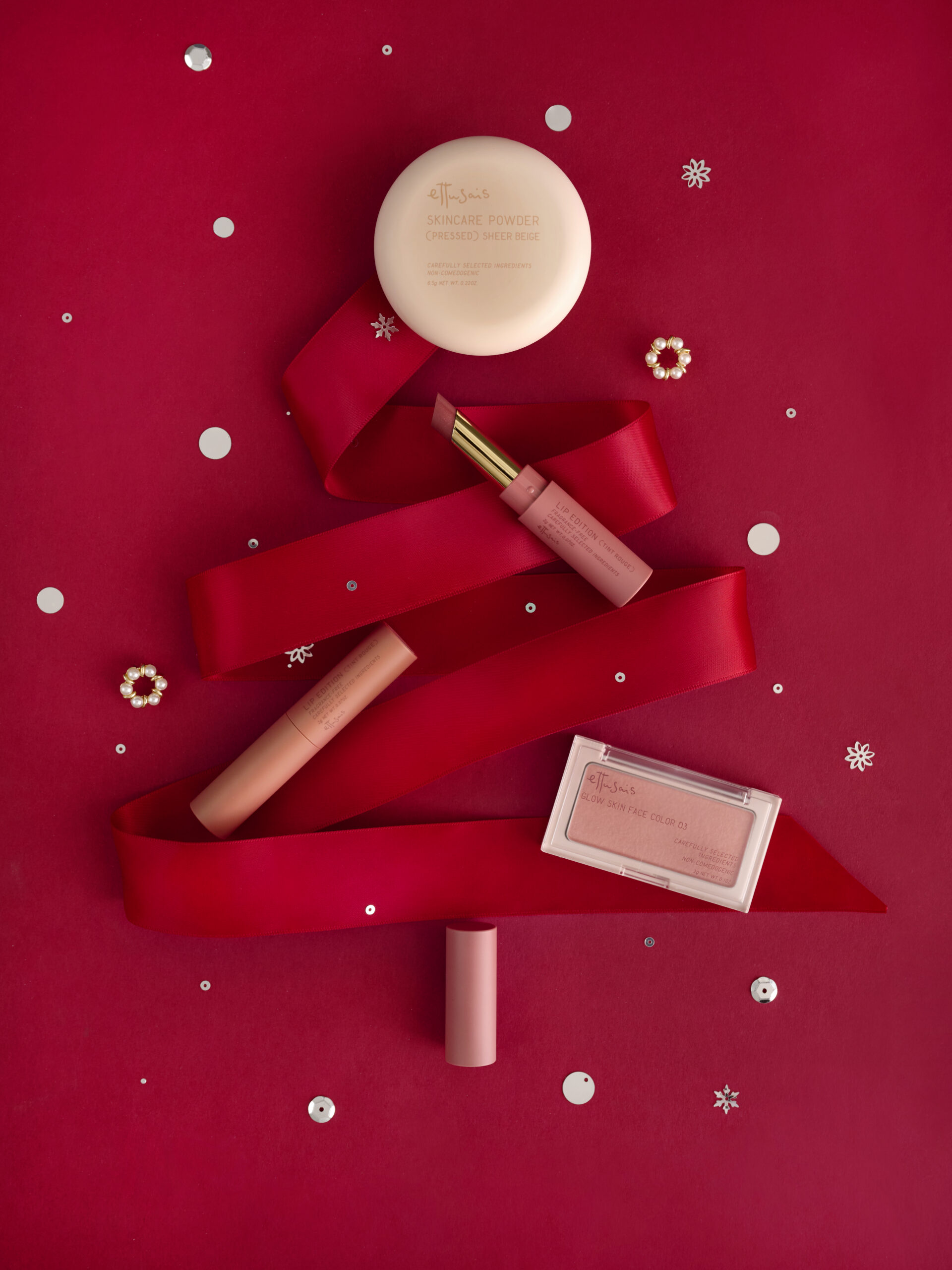 ettusais秋季新產品細膩有質感，是化出日法節日派對妝容的必備好物。