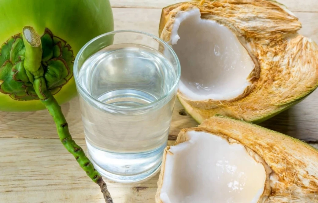 椰子水被譽為天然的電解質飲品，富含多種礦物質。
