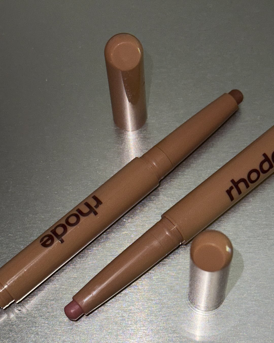 rhode 豐盈唇線筆