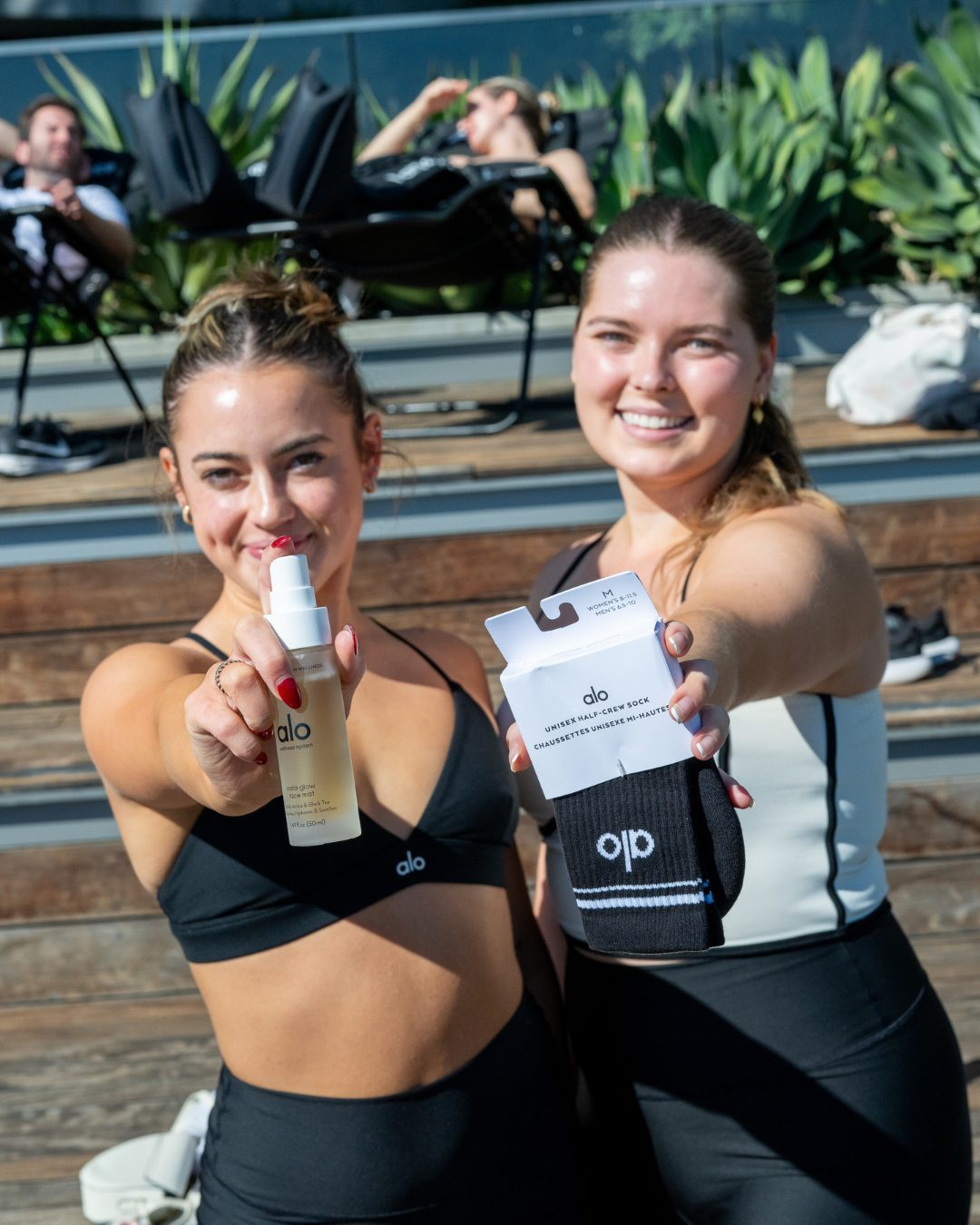 社群媒體強調「真實感」與動態美。