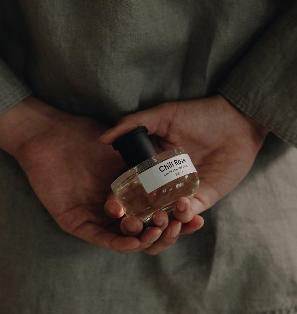 Chill Rose：冬日玫瑰的清冷與深邃
