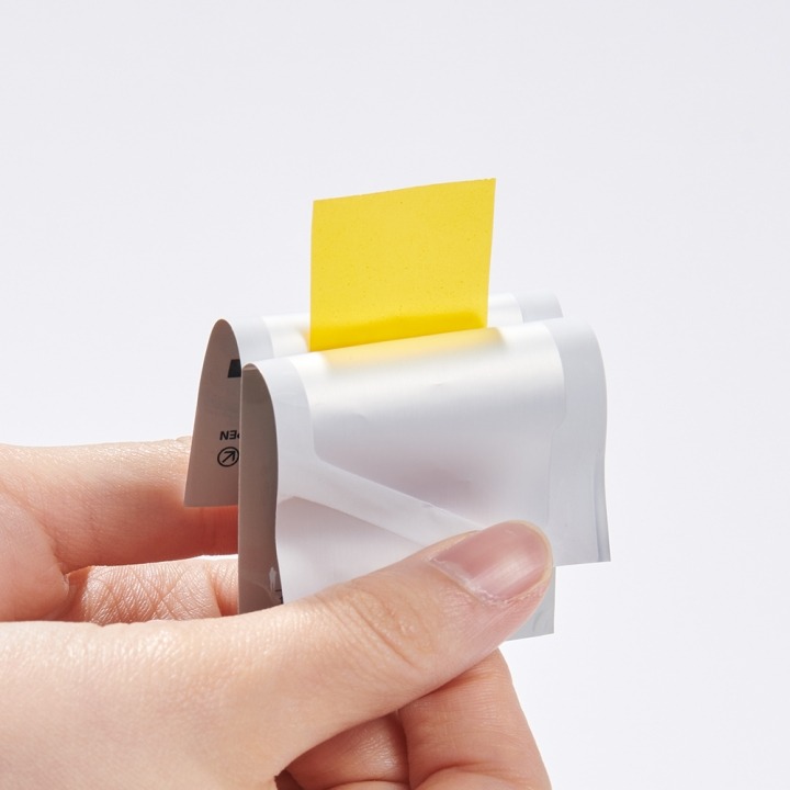 這款貼片是貼在口腔上顎（天花板）。透過口腔黏膜吸收，成分可以繞過消化系統和肝臟首渡代謝，直接進入人體循環