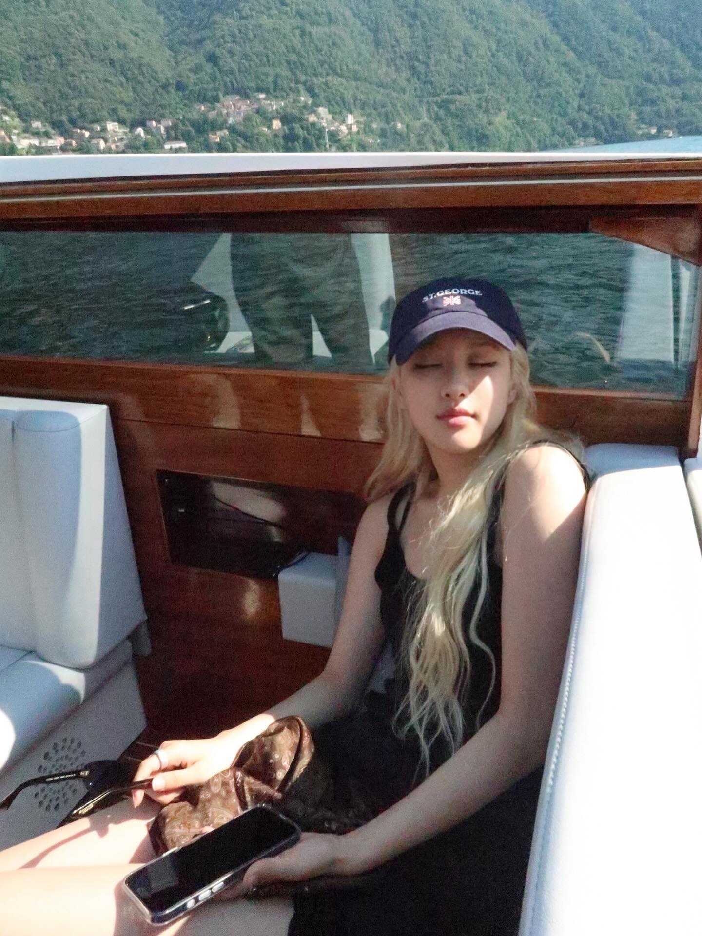 對於冬天容易手腳冰冷的女生，藍莓的花青素能促進血管放鬆、改善微循環，讓全身更有活力、精神更好。