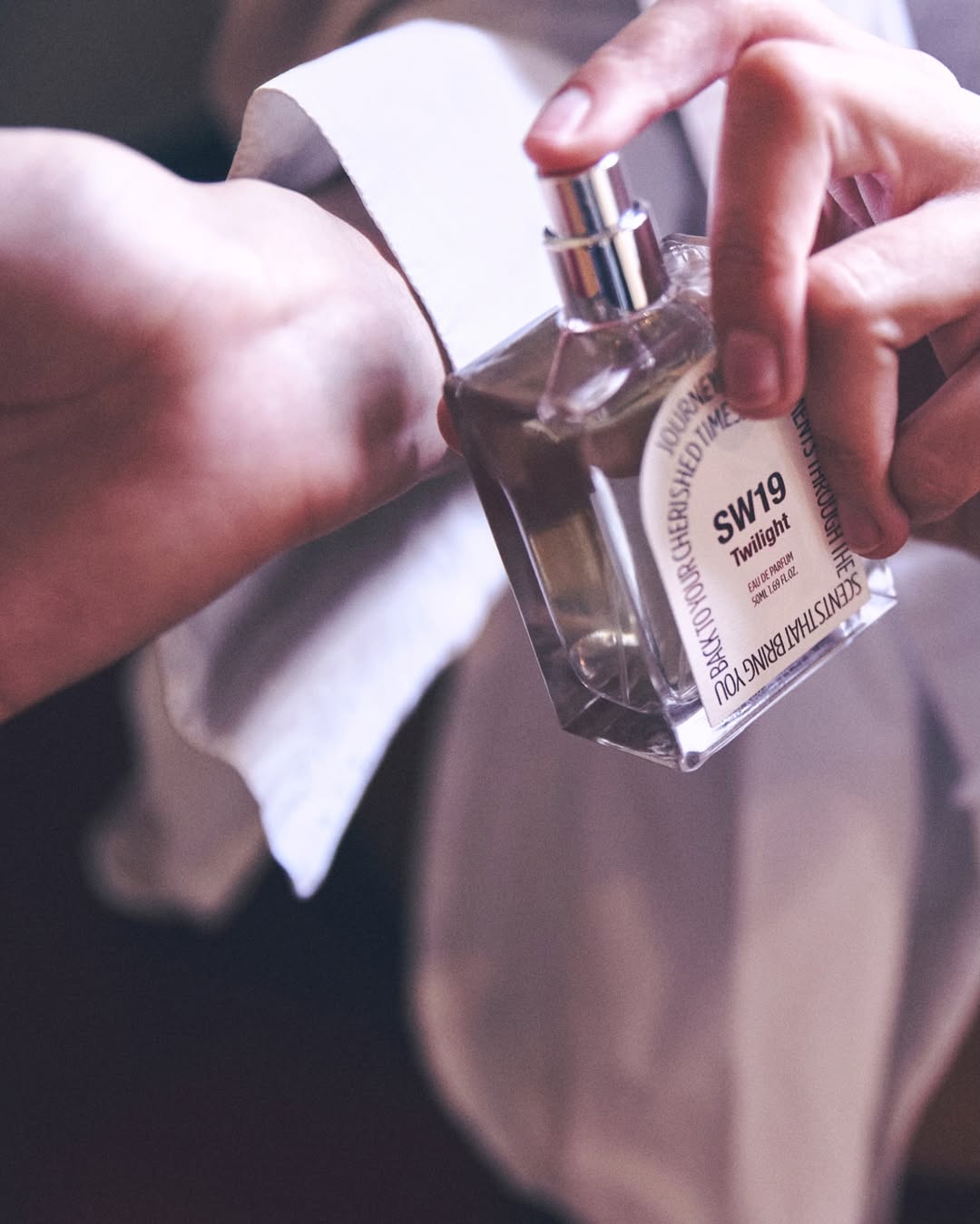 用清晨的綠意中和午後的甜味，創造出一種「剛甦醒的果園」氣息，清爽度加倍