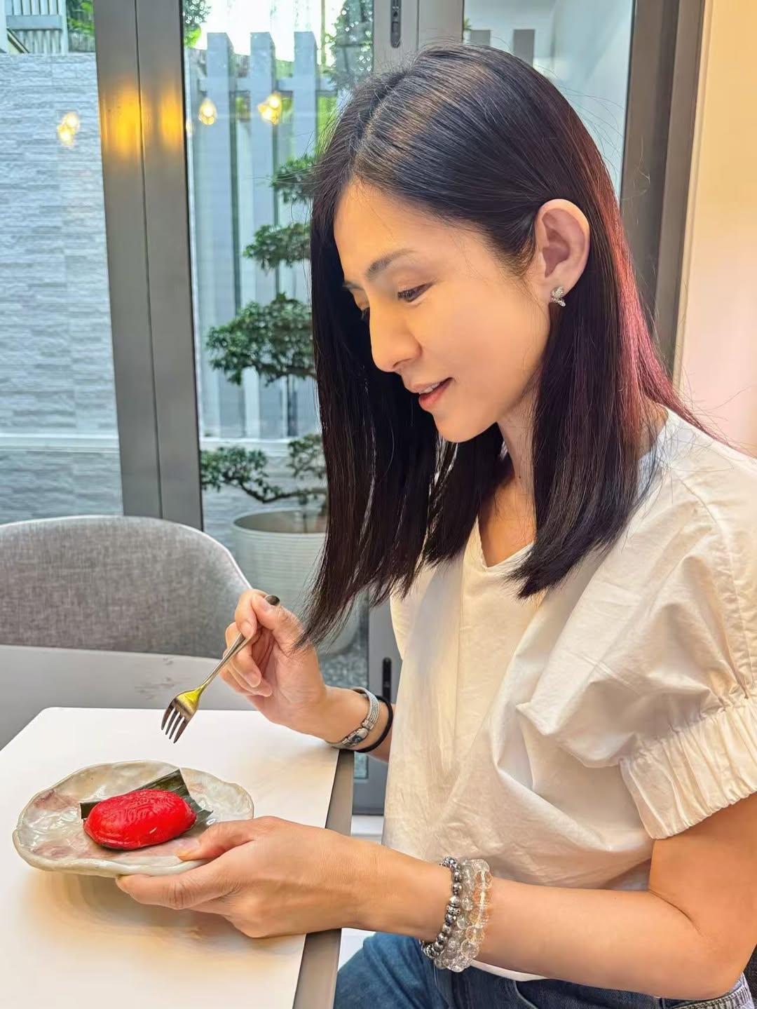 除了這關鍵的5分鐘，楊采妮也把保養融入生活