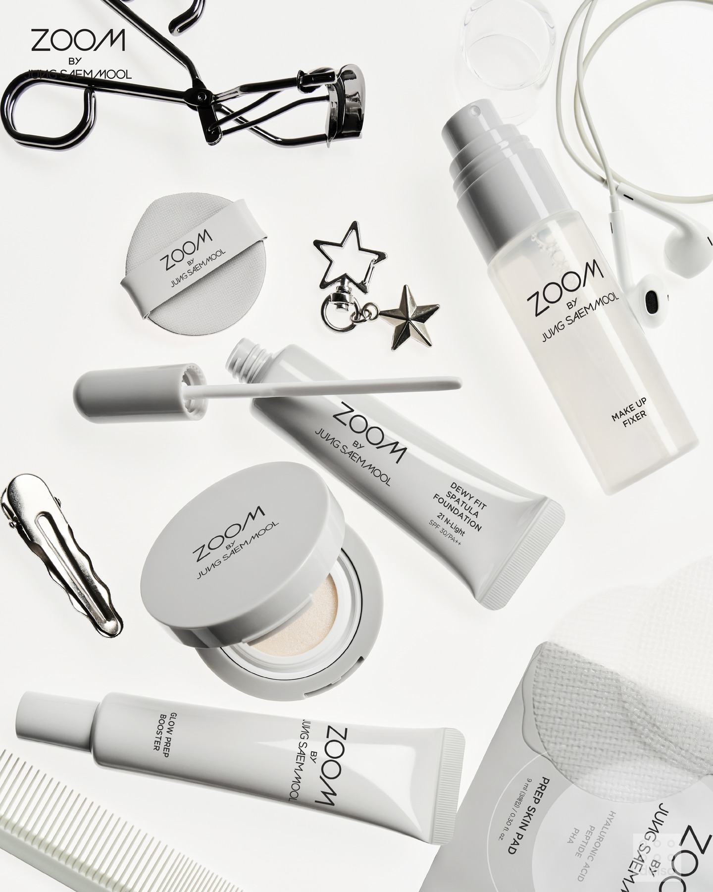 Zoom by Jung Saem Mool x DAISO Dewy Fit Spatula Foundation