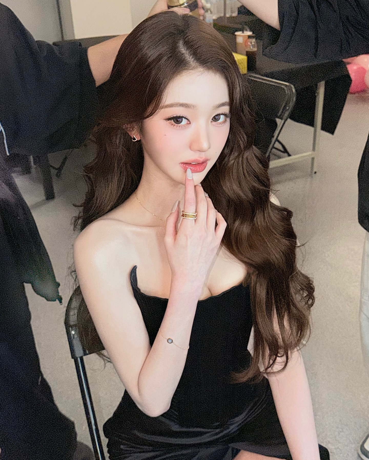 結合韓系空氣感的「幼態眉」便成了最佳解方