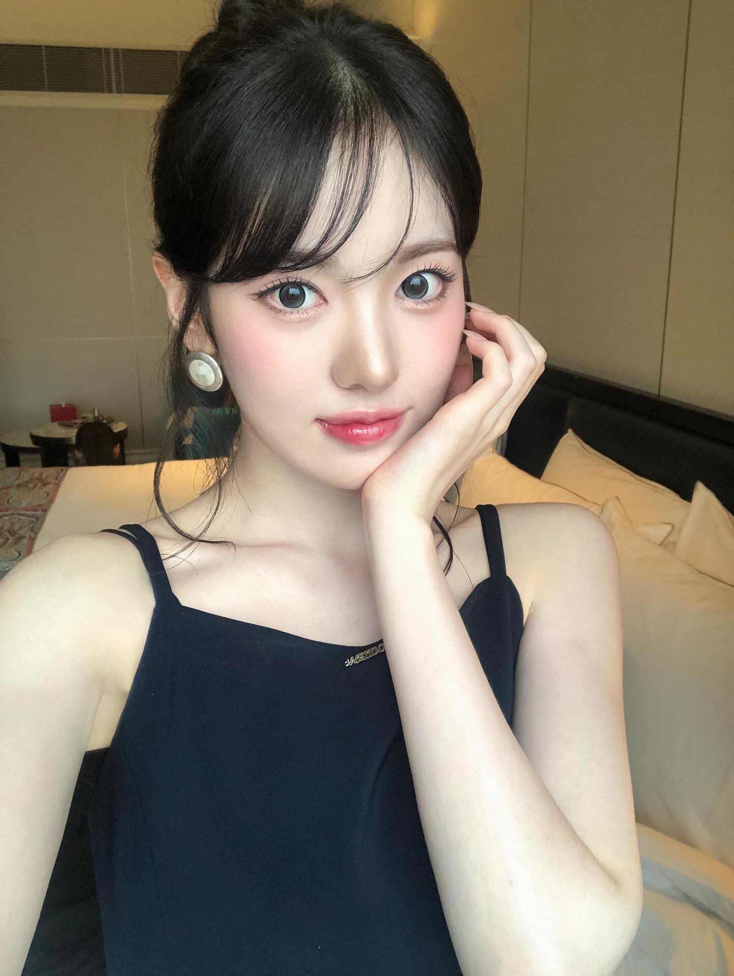 Step 2：仿真毛流，勾勒心機眉頭