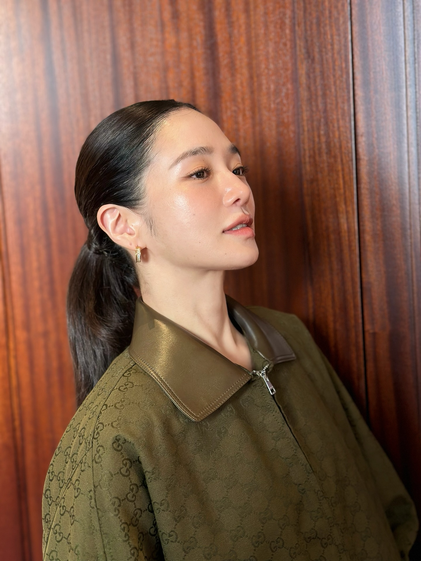 主動避開含有酒精、人工香精及複雜防腐劑的保養品