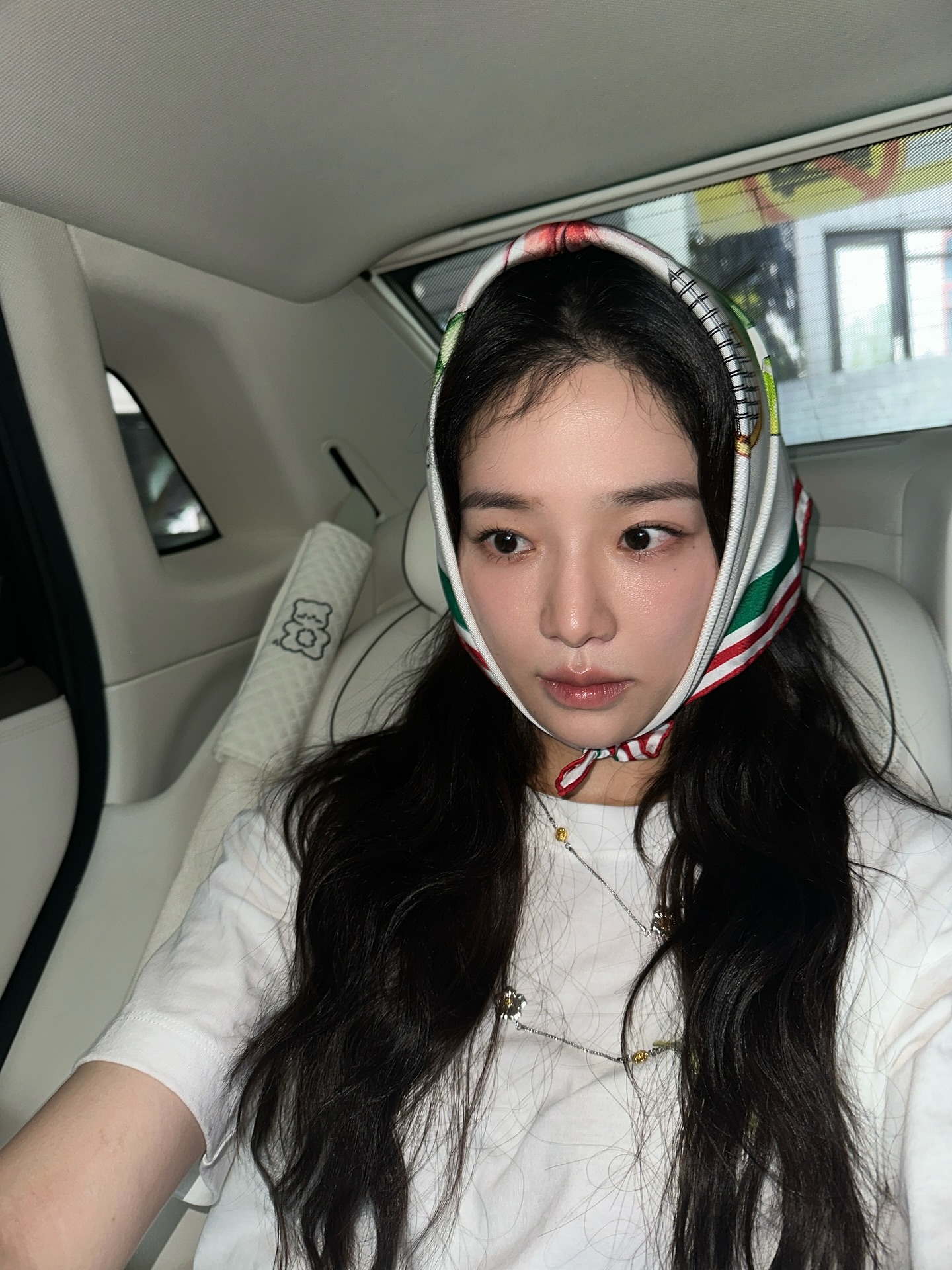 調整清潔的溫度與方式：高溫熱水會溶解天然皮脂膜，加劇乾癢狀況