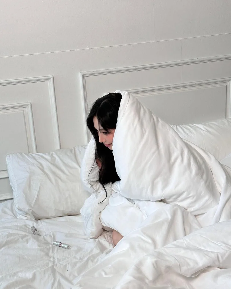 翻來覆去數羊數到天亮？這招「小狗睡姿法」讓你秒進夢鄉