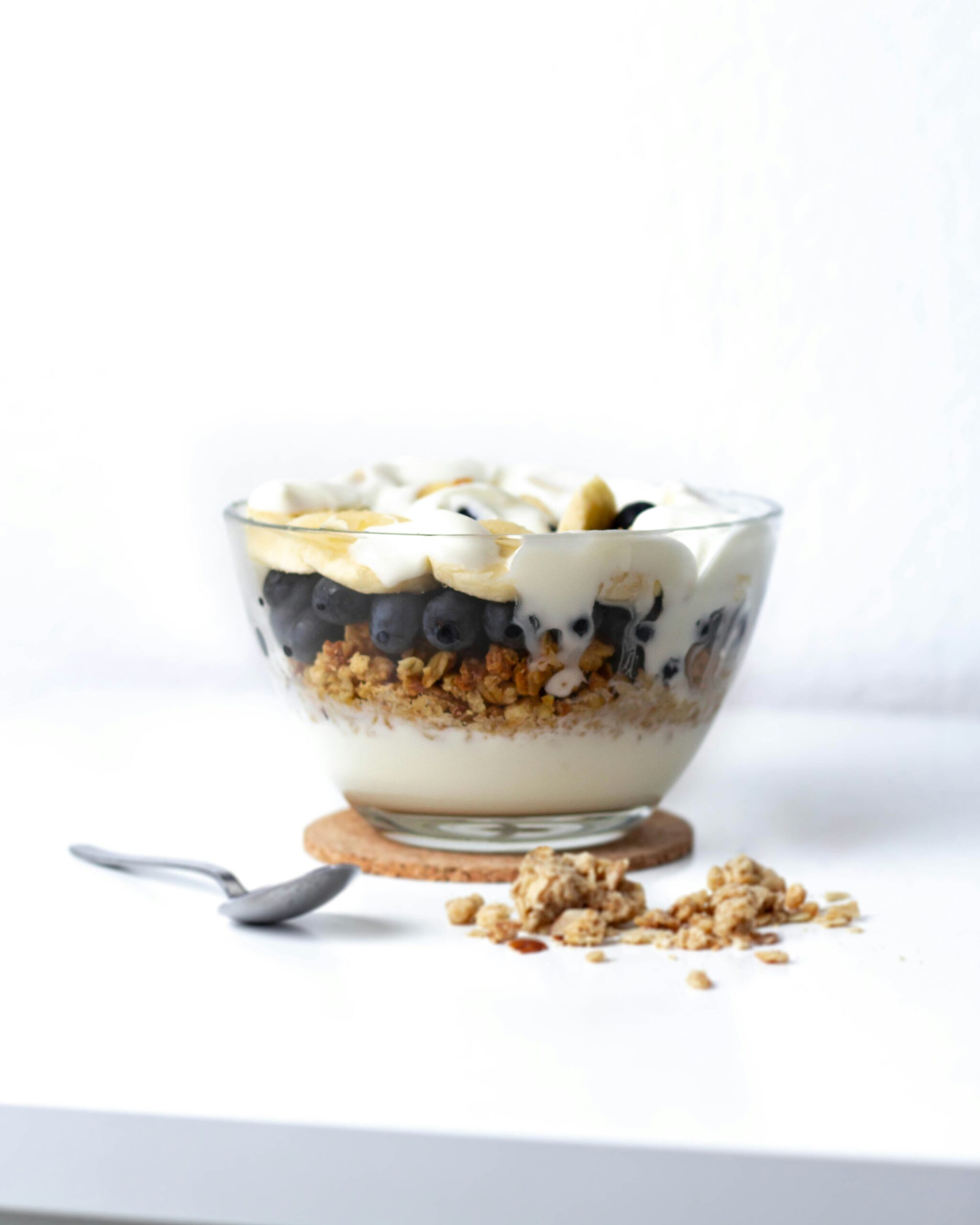 空腹吃優格真的會白費工？原來80%的人都吃錯時間！ 4個專家建議讓益生菌存活率翻倍