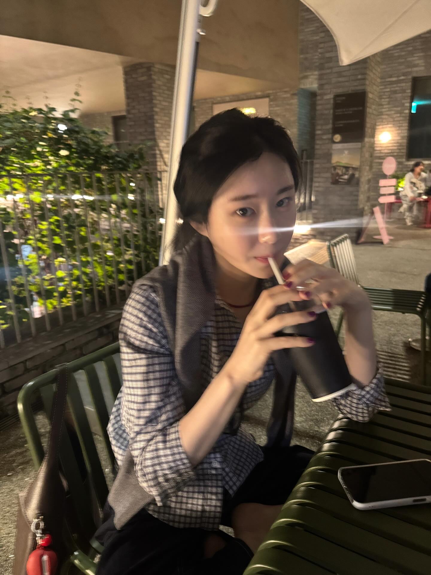 以為能喚醒神清氣爽？天氣熱喝下這兩款「偽健康」飲品，正用驚人含糖量透支你的精力